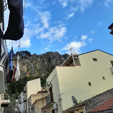 Il Nido Del Borgo Apartment Чефалу Екстериор снимка